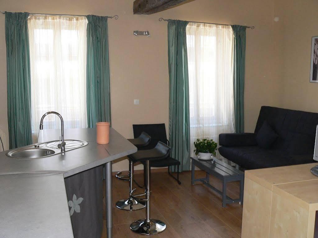 Grands Champs Apartamento Orléans Exterior foto